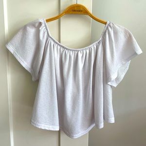 Short sleeved off the shoulder cropped blouse